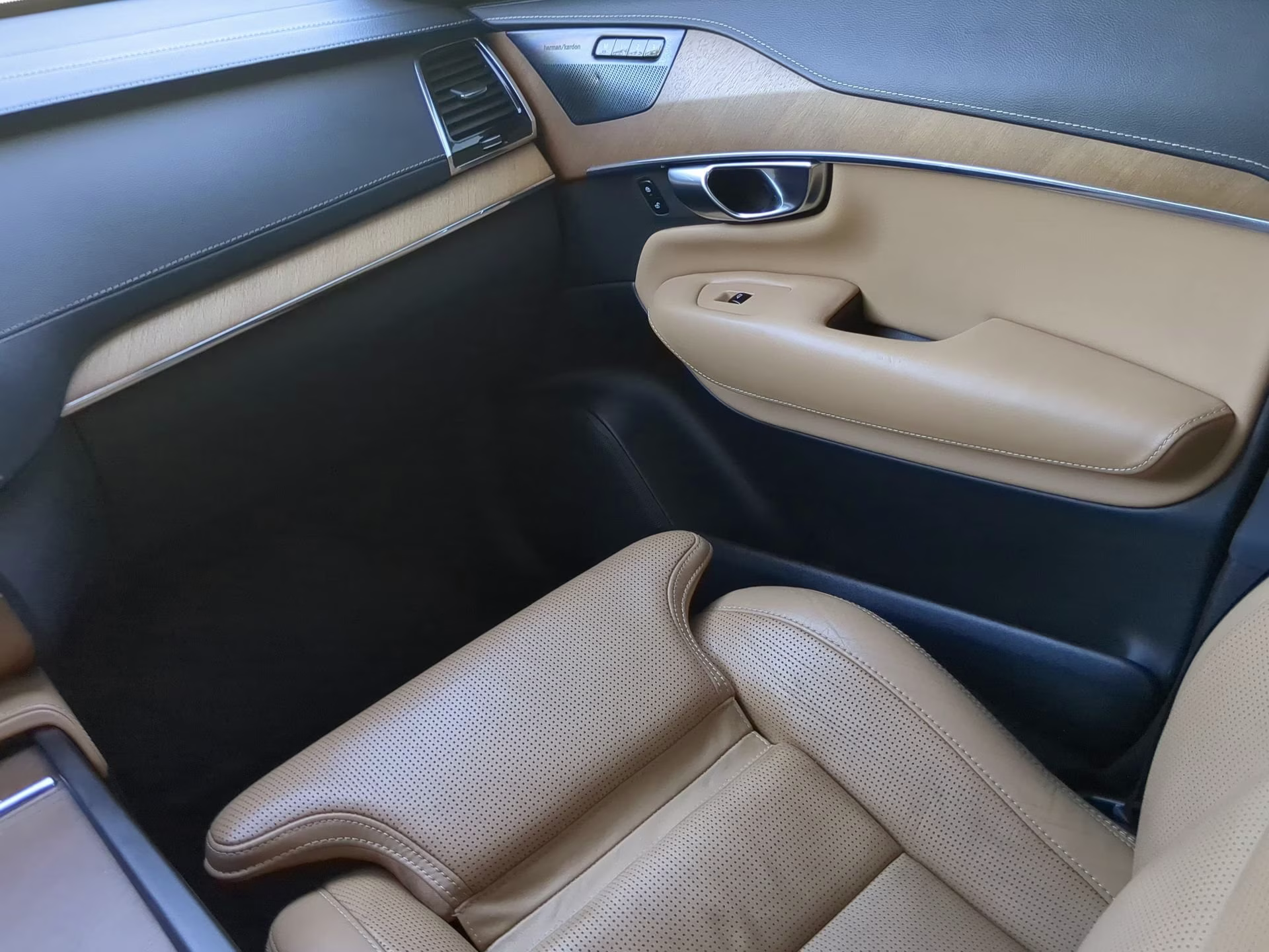 2020 Denim Blue Metallic Volvo XC90 Inscription AWD SUV