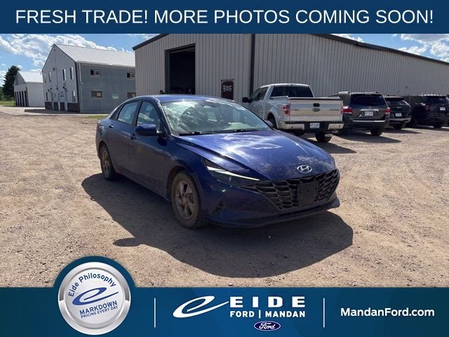 2021 Intense Blue Hyundai Elantra SE FWD Sedan