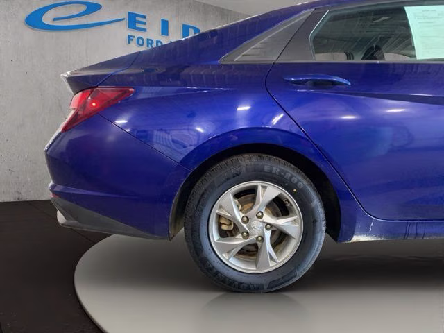 2021 Intense Blue Hyundai Elantra SE FWD Sedan