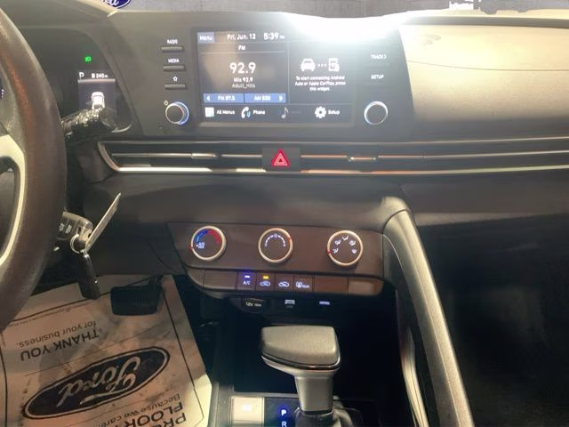 2021 Intense Blue Hyundai Elantra SE FWD Sedan