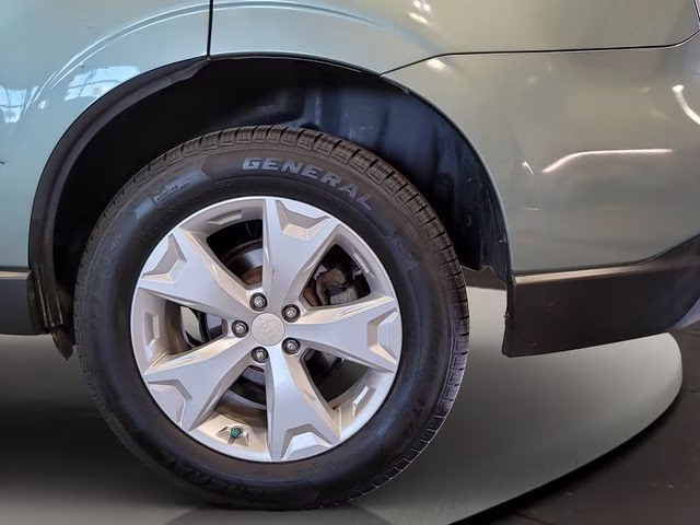 2015 Jasmine Green Metallic Subaru Forester 2.5i Limited AWD SUV