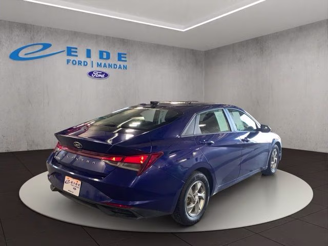 2021 Intense Blue Hyundai Elantra SE FWD Sedan