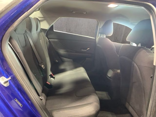 2021 Intense Blue Hyundai Elantra SE FWD Sedan