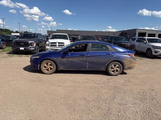 2021 Intense Blue Hyundai Elantra SE FWD Sedan