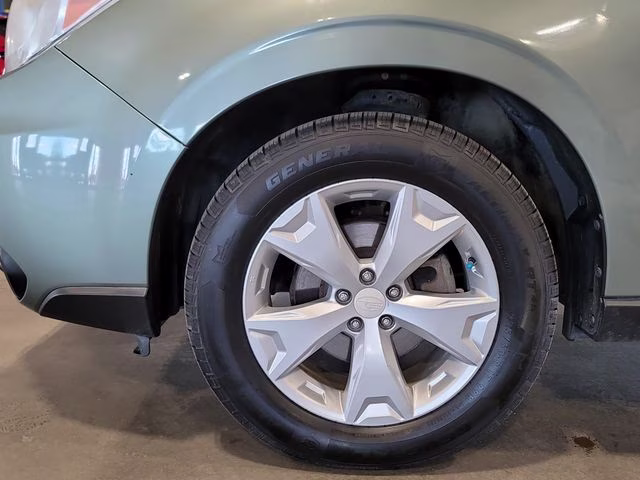 2015 Jasmine Green Metallic Subaru Forester 2.5i Limited AWD SUV