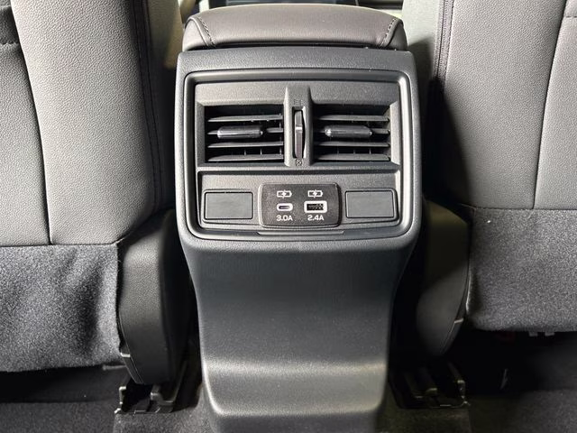 2026 Ice Silver Metallic Subaru Outback Premium AWD SUV
