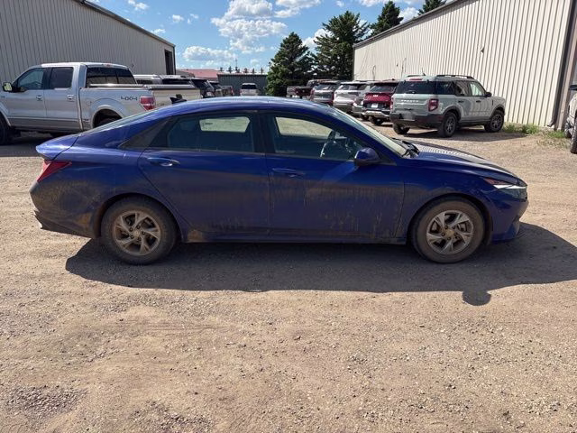 2021 Intense Blue Hyundai Elantra SE FWD Sedan