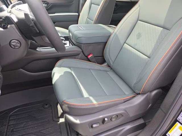 2026 Onyx Black GMC Yukon AT4 4X4 SUV