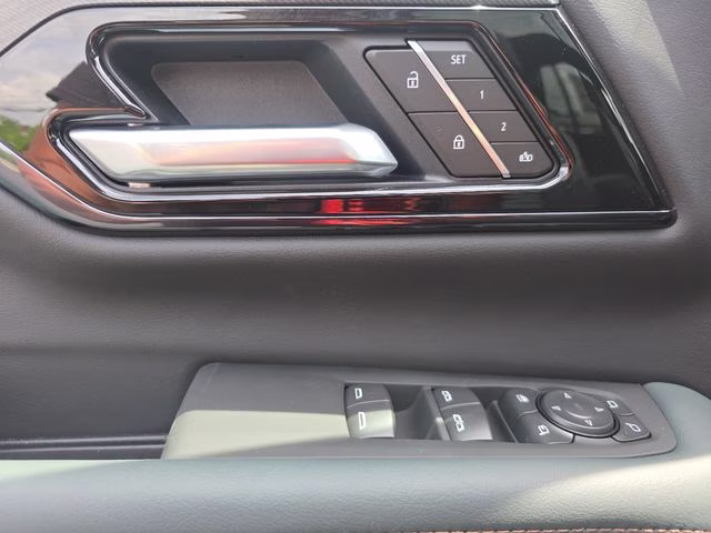 2026 Onyx Black GMC Yukon AT4 4X4 SUV