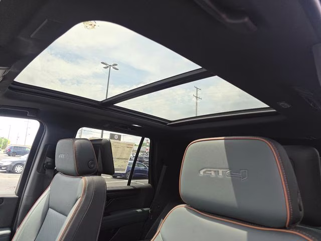 2026 Onyx Black GMC Yukon AT4 4X4 SUV