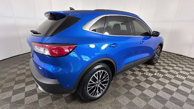 2021 Blue Metallic Ford Escape Plug-In Hybrid Titanium FWD SUV