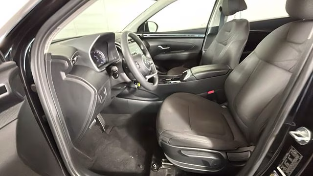 2023 Phantom Black Hyundai Tucson SE AWD SUV