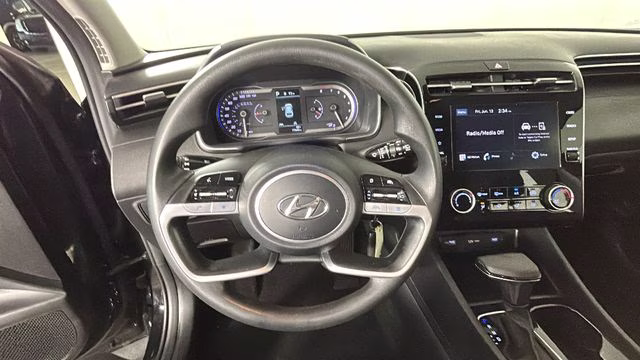 2023 Phantom Black Hyundai Tucson SE AWD SUV