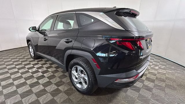 2023 Phantom Black Hyundai Tucson SE AWD SUV