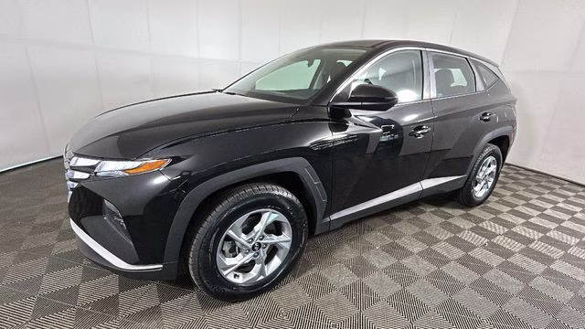 2023 Phantom Black Hyundai Tucson SE AWD SUV