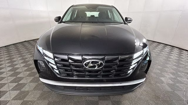 2023 Phantom Black Hyundai Tucson SE AWD SUV