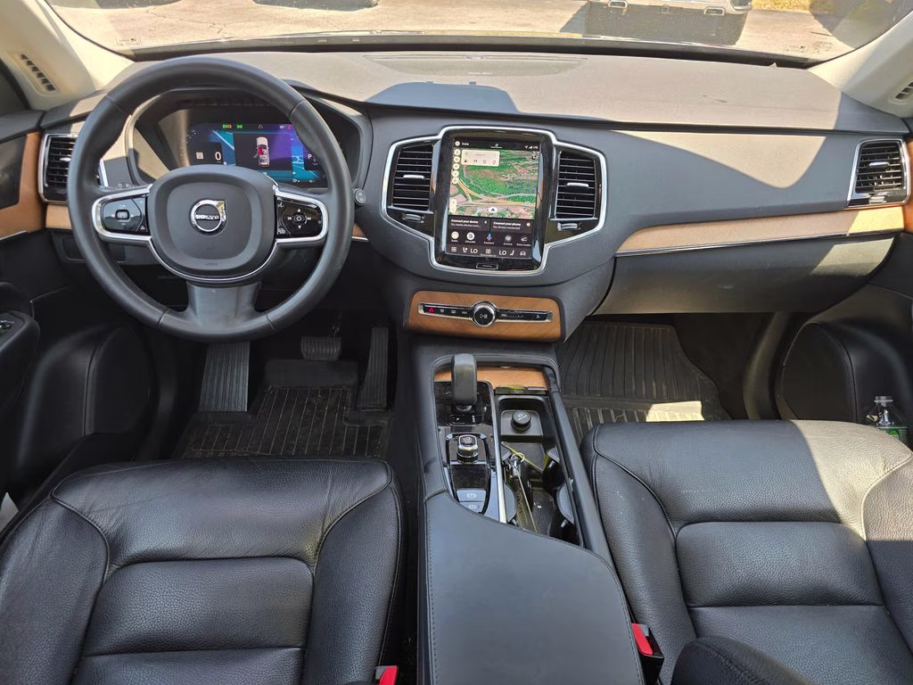 2023 Denim Blue Metallic Volvo XC90 B6 Plus 6-Seater AWD SUV