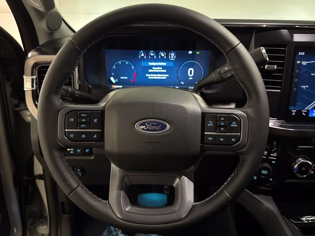 2026 Avalanche Ford Super Duty F-250 SRW Lariat 4X4 Truck