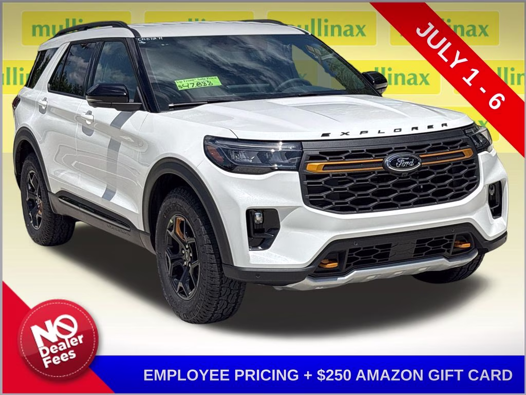 2026 Star White Metallic Tri-Coat Ford Explorer Tremor 4X4 SUV
