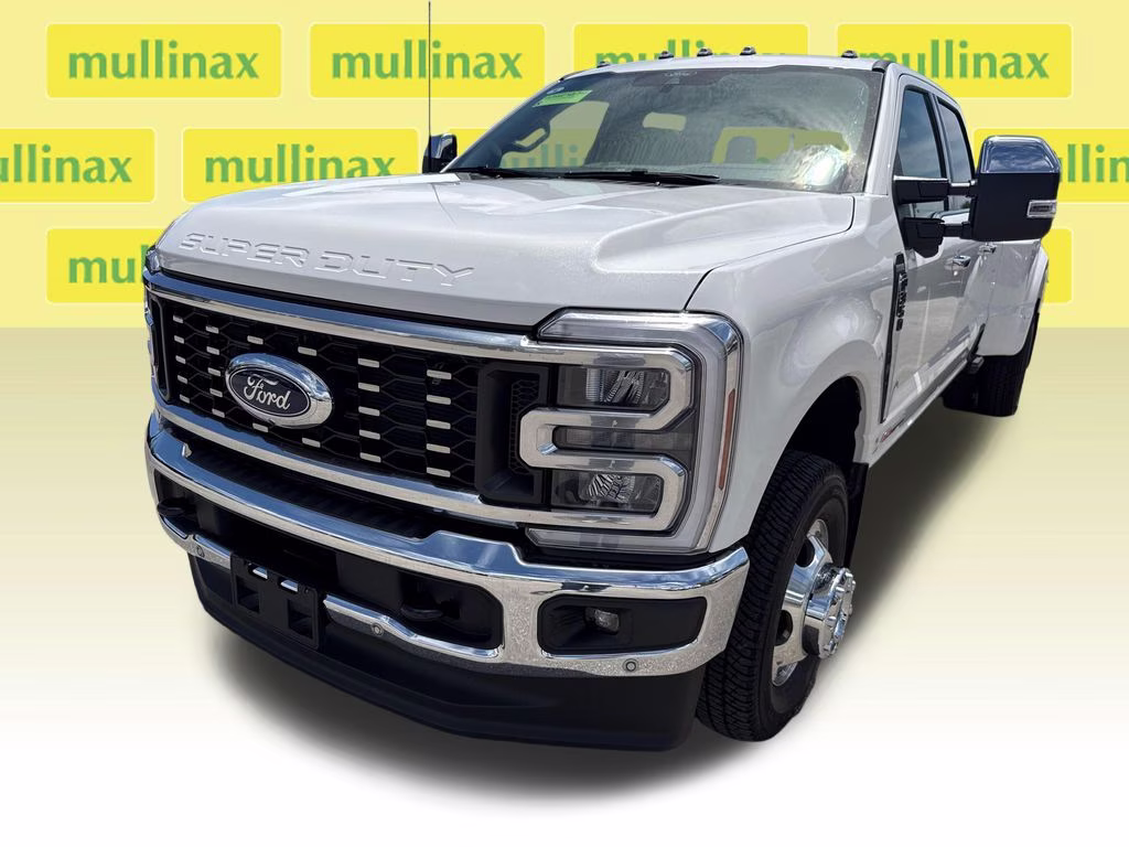 2026 Star White Metallic Tri-Coat Ford Super Duty F-350 DRW King Ranch 4X4 Truck