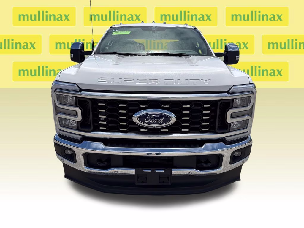 2026 Star White Metallic Tri-Coat Ford Super Duty F-350 DRW King Ranch 4X4 Truck