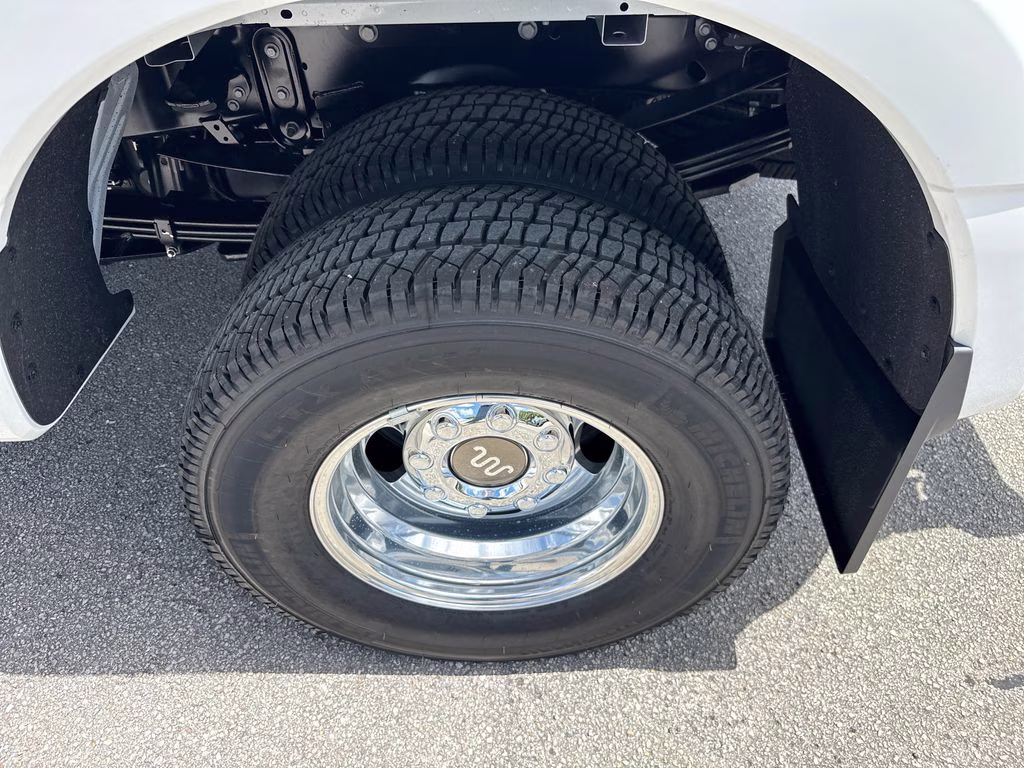 2026 Star White Metallic Tri-Coat Ford Super Duty F-350 DRW King Ranch 4X4 Truck