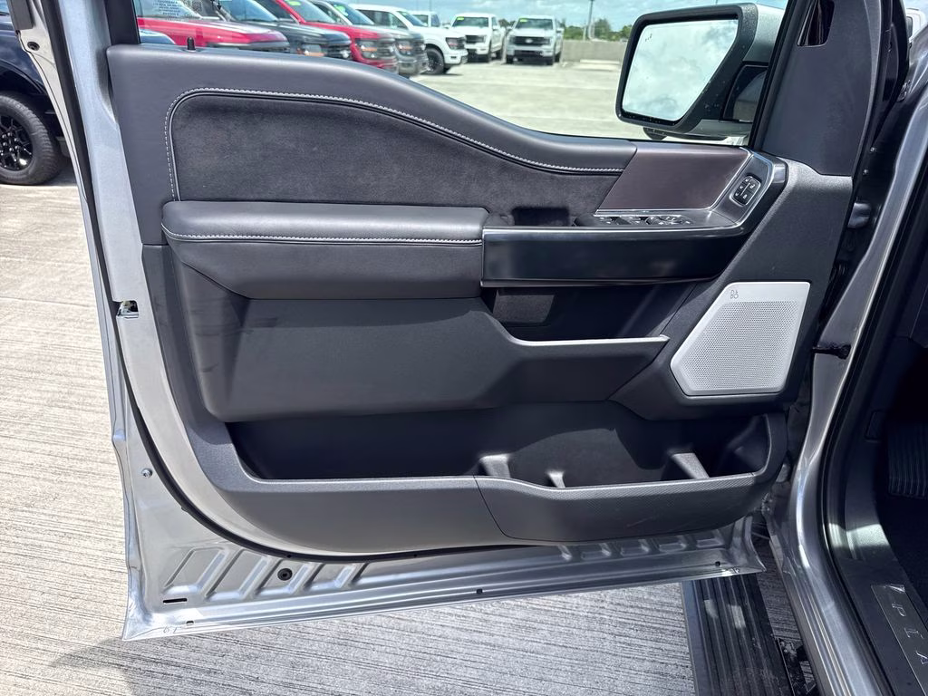 2026 Iconic Silver Metallic Ford F-150 Platinum 4X4 Truck