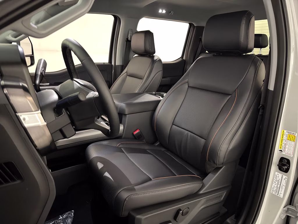 2026 Avalanche Ford Super Duty F-250 SRW Lariat 4X4 Truck