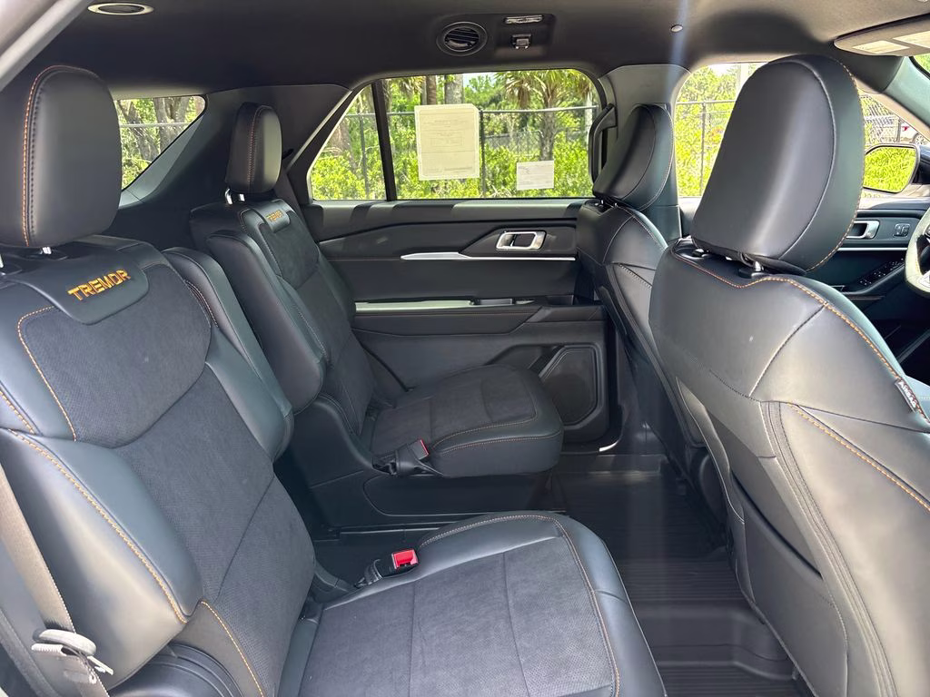 2026 Star White Metallic Tri-Coat Ford Explorer Tremor 4X4 SUV