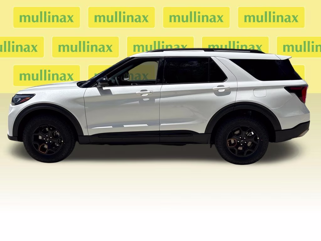 2026 Star White Metallic Tri-Coat Ford Explorer Tremor 4X4 SUV