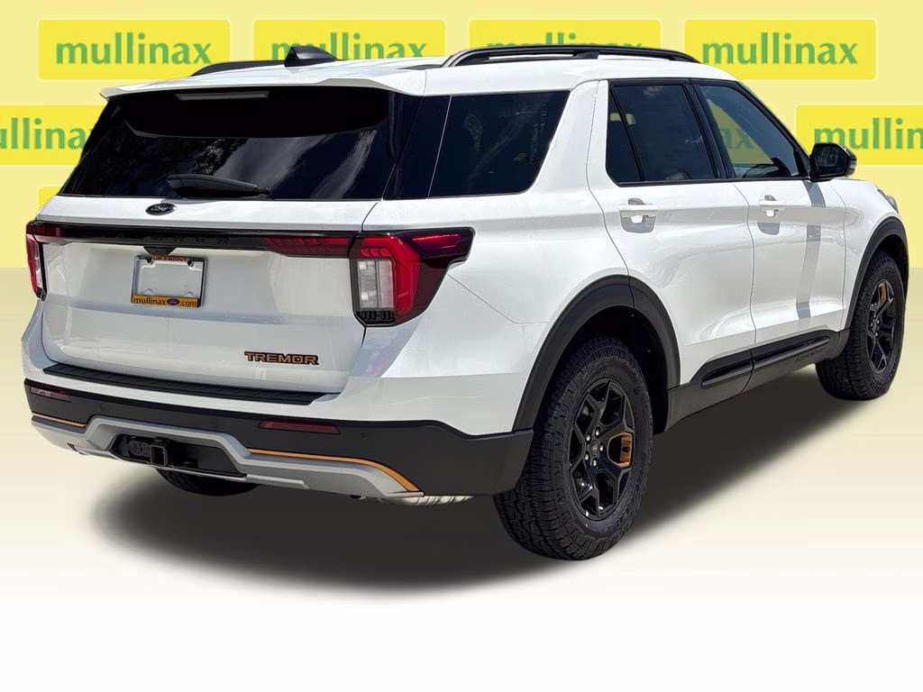 2026 Star White Metallic Tri-Coat Ford Explorer Tremor 4X4 SUV