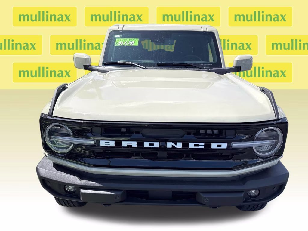 2026 Desert Sand Ford Bronco Outer Banks 4X4 SUV