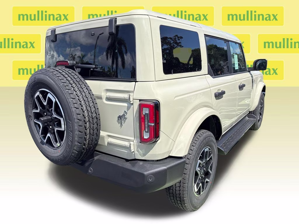 2026 Desert Sand Ford Bronco Outer Banks 4X4 SUV