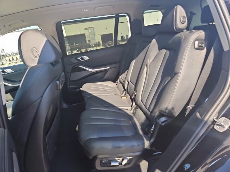 2021 Black Sapphire Metallic BMW X7 xDrive40i AWD SUV