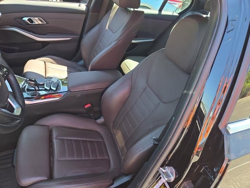 2020 Black Sapphire Metallic BMW 3 Series 330i RWD Sedan