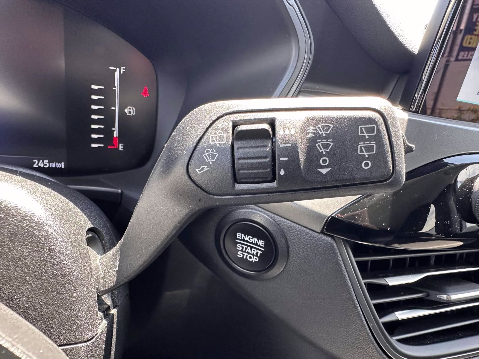 2023 Oxford White Ford Escape Active AWD AWD SUV