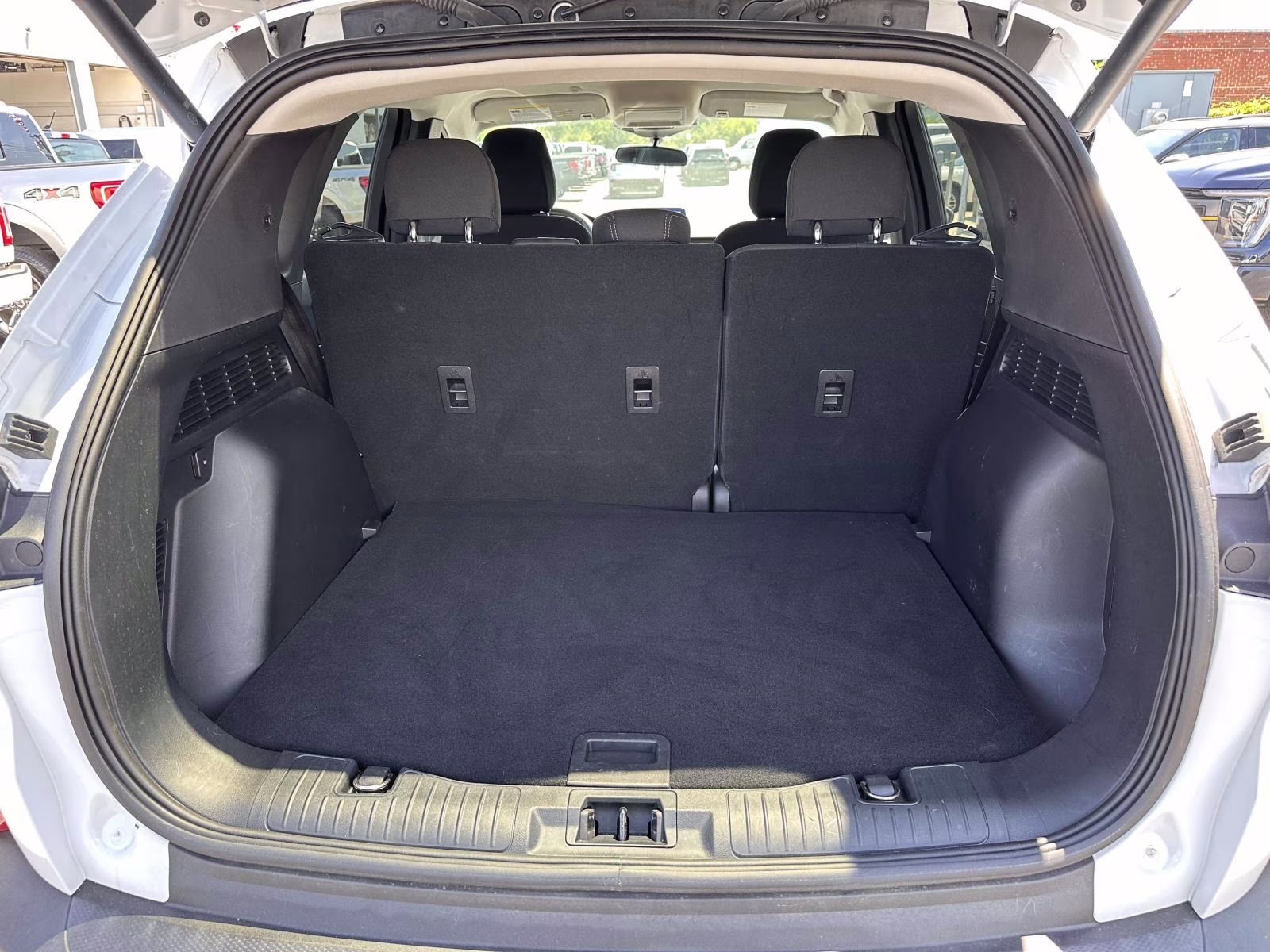 2023 Oxford White Ford Escape Active AWD AWD SUV