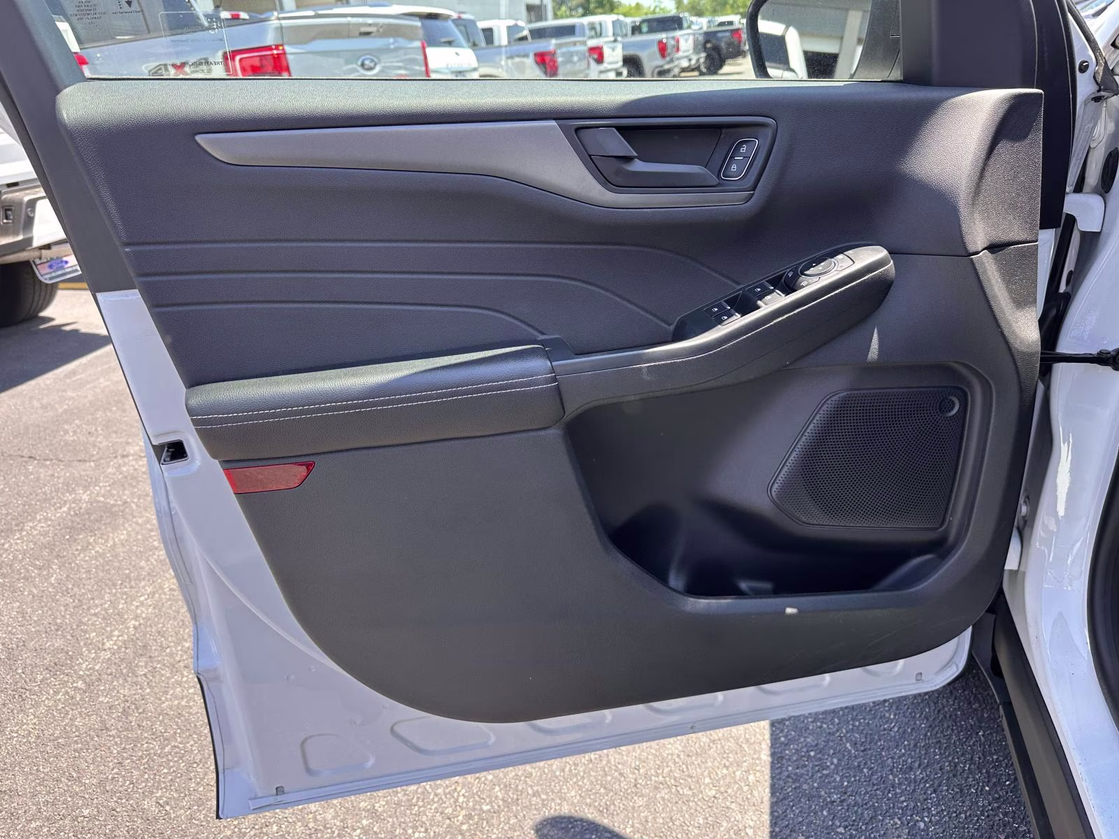 2023 Oxford White Ford Escape Active AWD AWD SUV