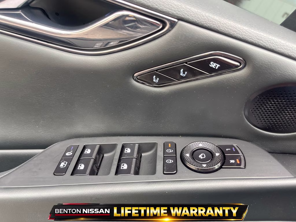 2026 Vik Black Genesis G80 3.5T AWD Sedan