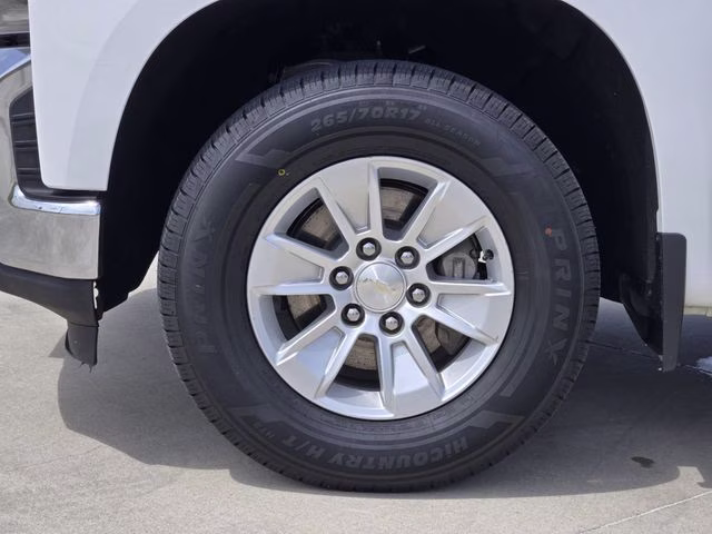 2021 Summit White Chevrolet Silverado 1500 LT RWD Truck