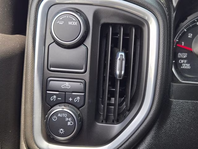 2021 Summit White Chevrolet Silverado 1500 LT RWD Truck
