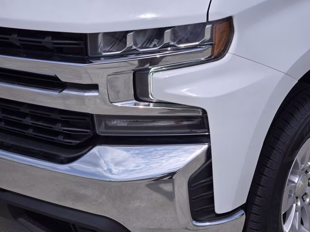 2021 Summit White Chevrolet Silverado 1500 LT RWD Truck