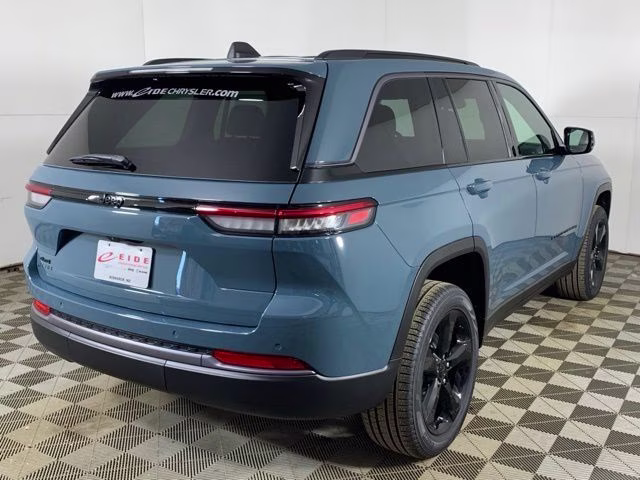 2026 Steel Blue Jeep Grand Cherokee Limited 4X4 SUV
