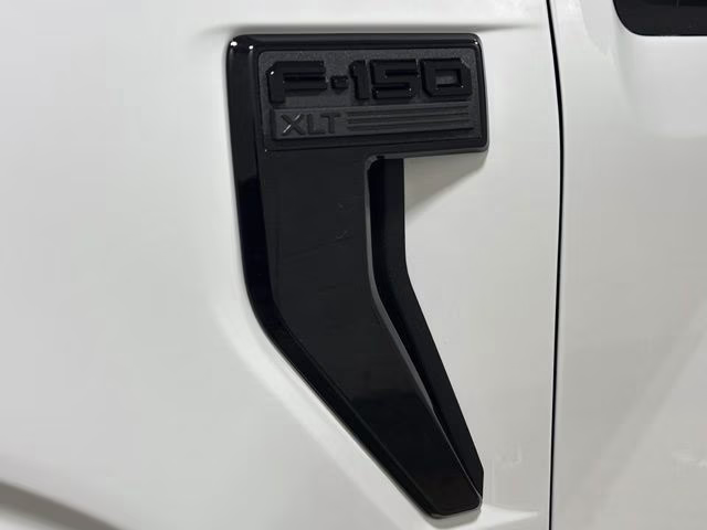 2026 Oxford White Ford F-150 XLT Black Appearance 4X4 Truck