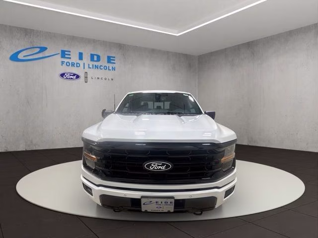 2026 Oxford White Ford F-150 XLT Black Appearance 4X4 Truck