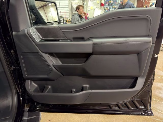 2026 Agate Black Metallic Ford F-150 XLT Black Appearance 4X4 Truck