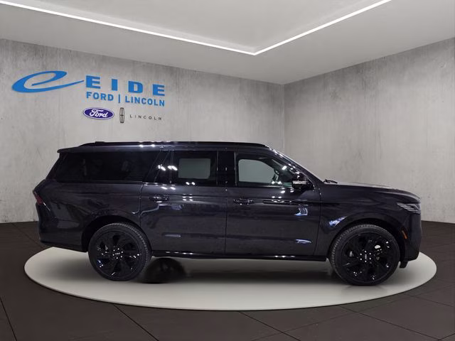 2027 Starlight Gray Premium Colorant Lincoln Navigator L Reserve 4X4 SUV