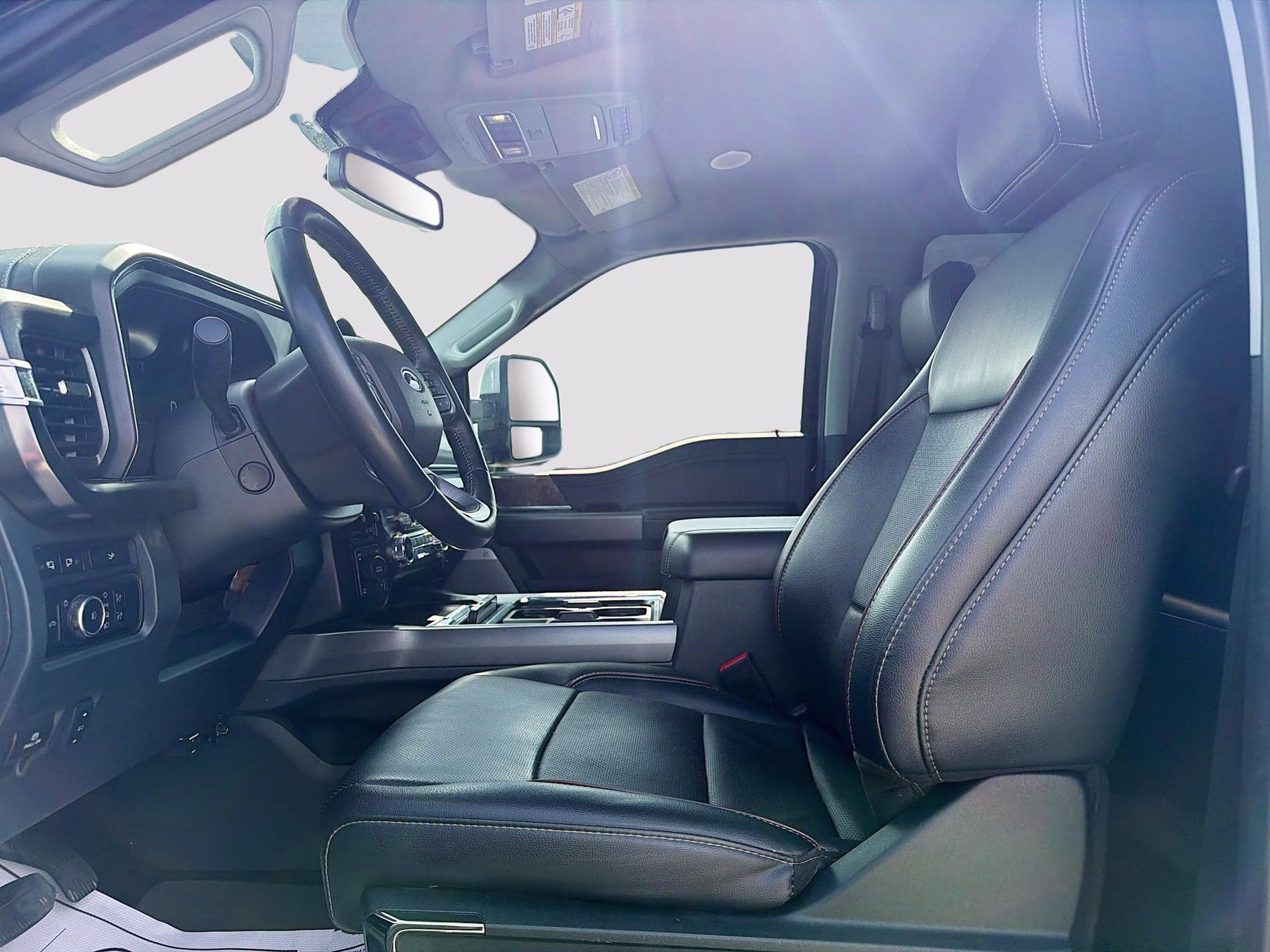 2024 Agate Black Metallic Ford Super Duty F-250 SRW Lariat 4X4 Truck