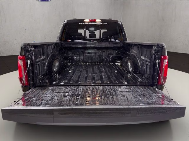 2026 Agate Black Metallic Ford F-150 XLT Black Appearance 4X4 Truck