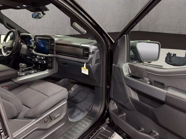 2026 Agate Black Metallic Ford F-150 XLT Black Appearance 4X4 Truck